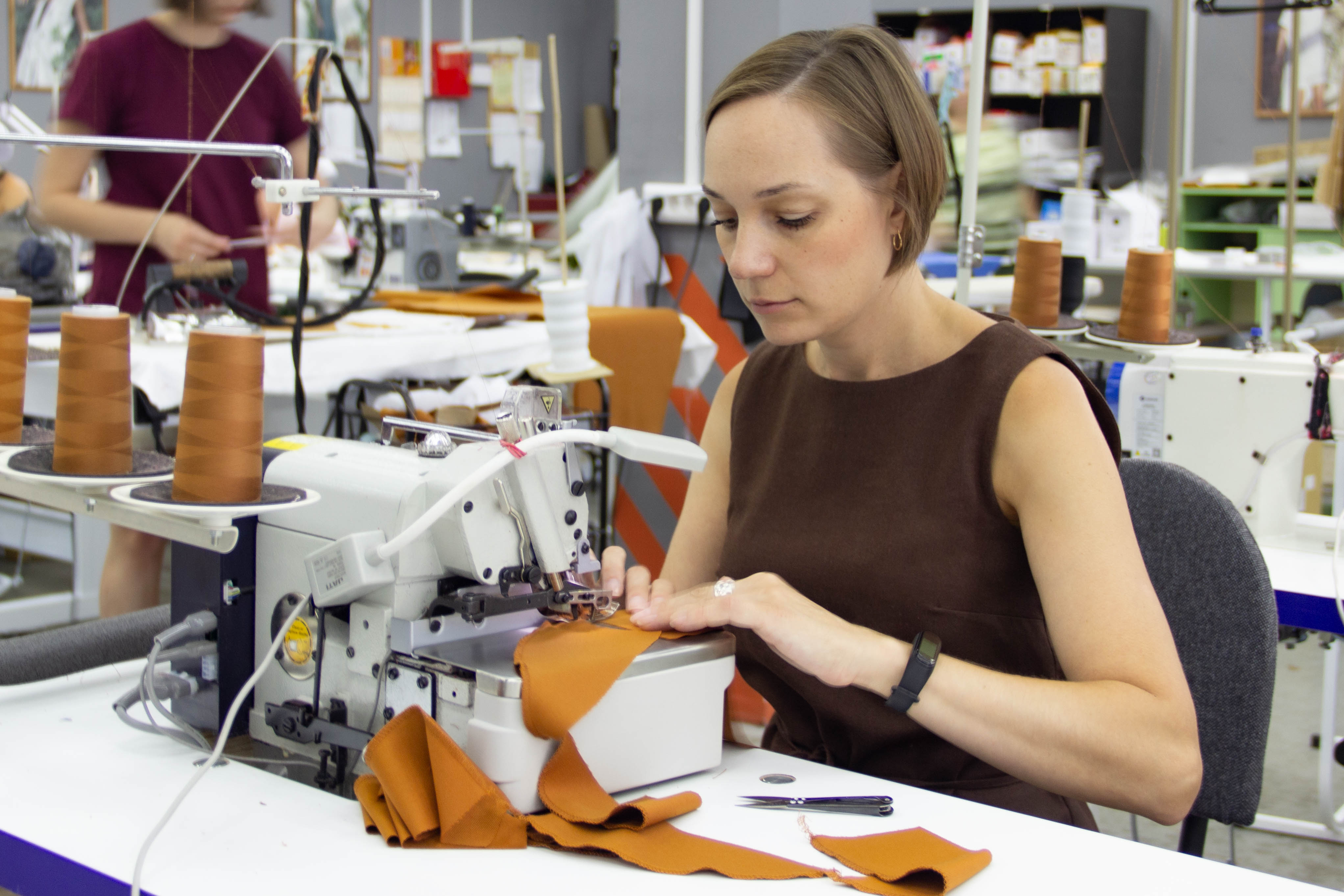 швейное производство женской одежды оптом