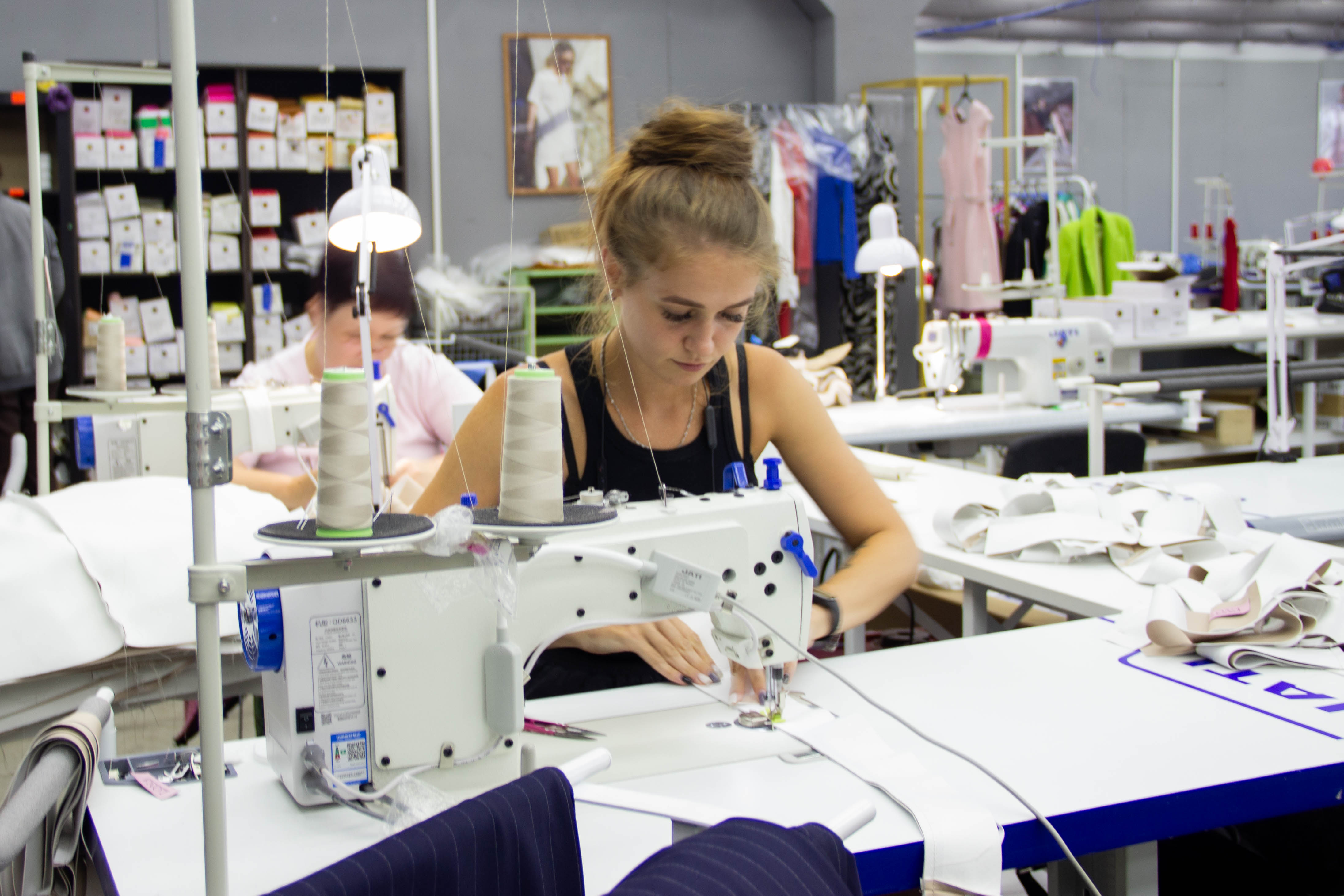 швейное производство женской одежды оптом