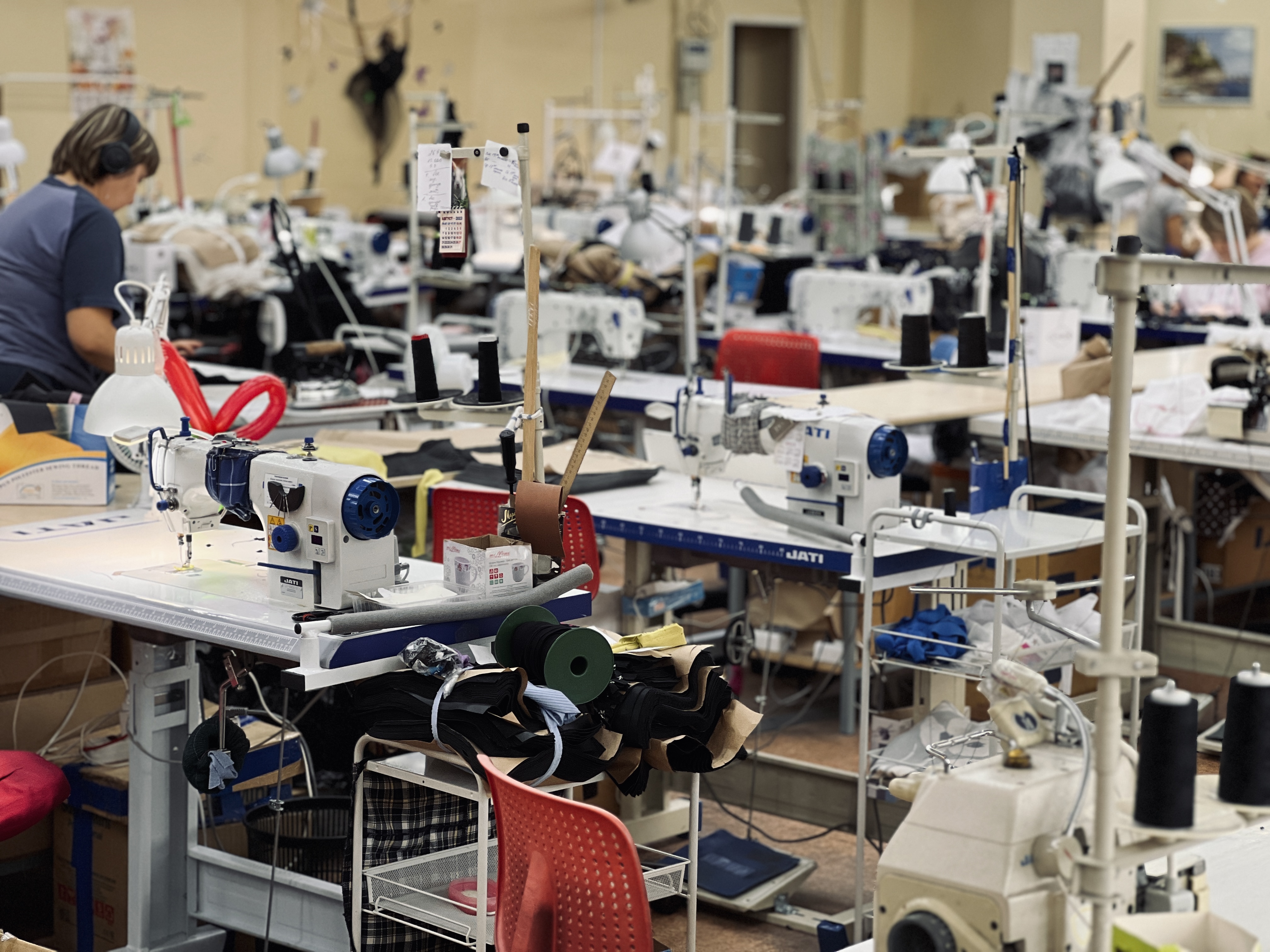 швейное производство женской одежды оптом